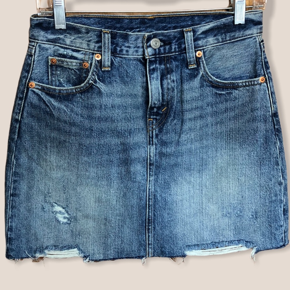 Levi’s distressed Denim Mini Skirt